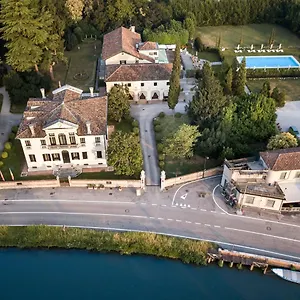 villa-franceschi.hotelinveneto.com/